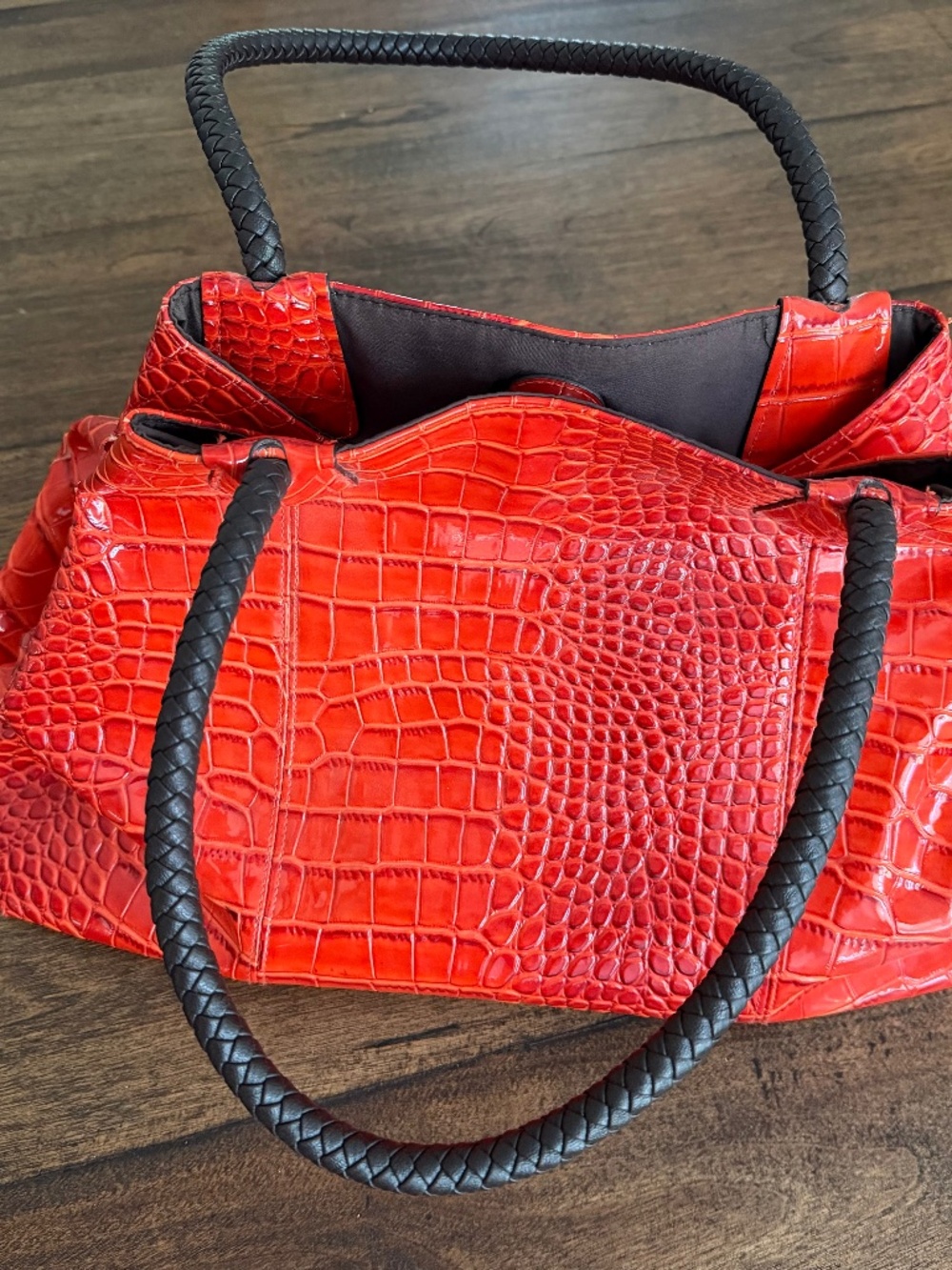 Handbag by Versona. Faux Croc Skin design.